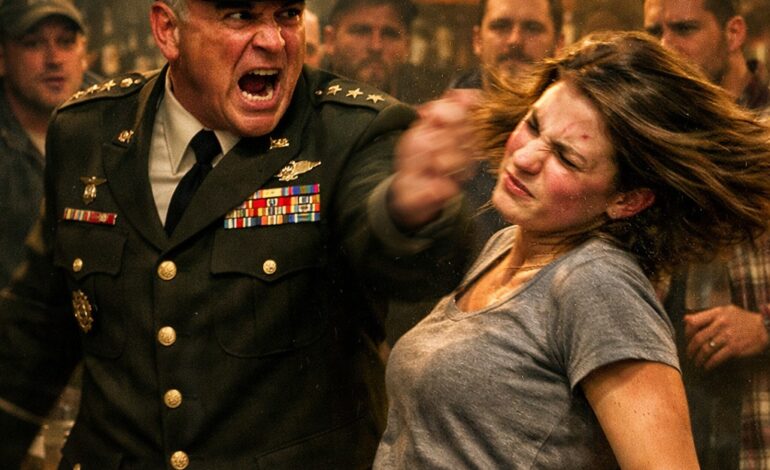 Ona Została Uderzona W Barze—A Potem Zorientowano Się, Że Ta Malutka Dziewczyna To Legenda Tier 1 Navy SEAL.