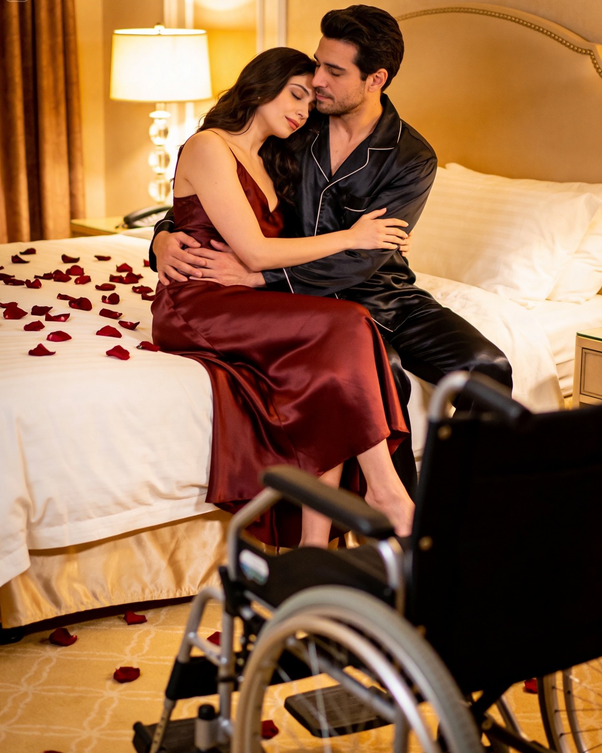 Min styvmor tvingade mig att gifta mig med en rik men handikappad ung mästare