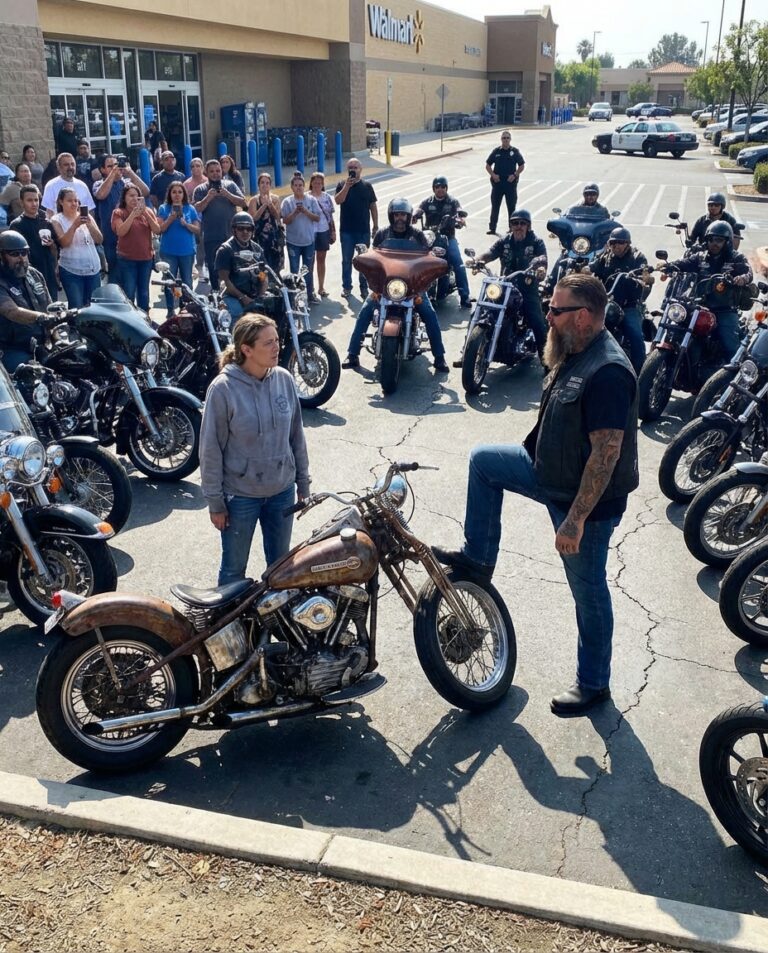 Hon betalade 98 dollar för en rostig Harley — nästa morgon omringades hon av 90 motorcyklister… och ingen förstod varför