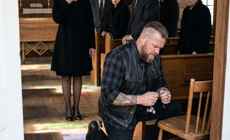 Den Främlingecyklisten Som Knäböjde Inför en Tom Kyrkbänk — Tills Prästen Sa Namnet Som Frysade Hela Rummet