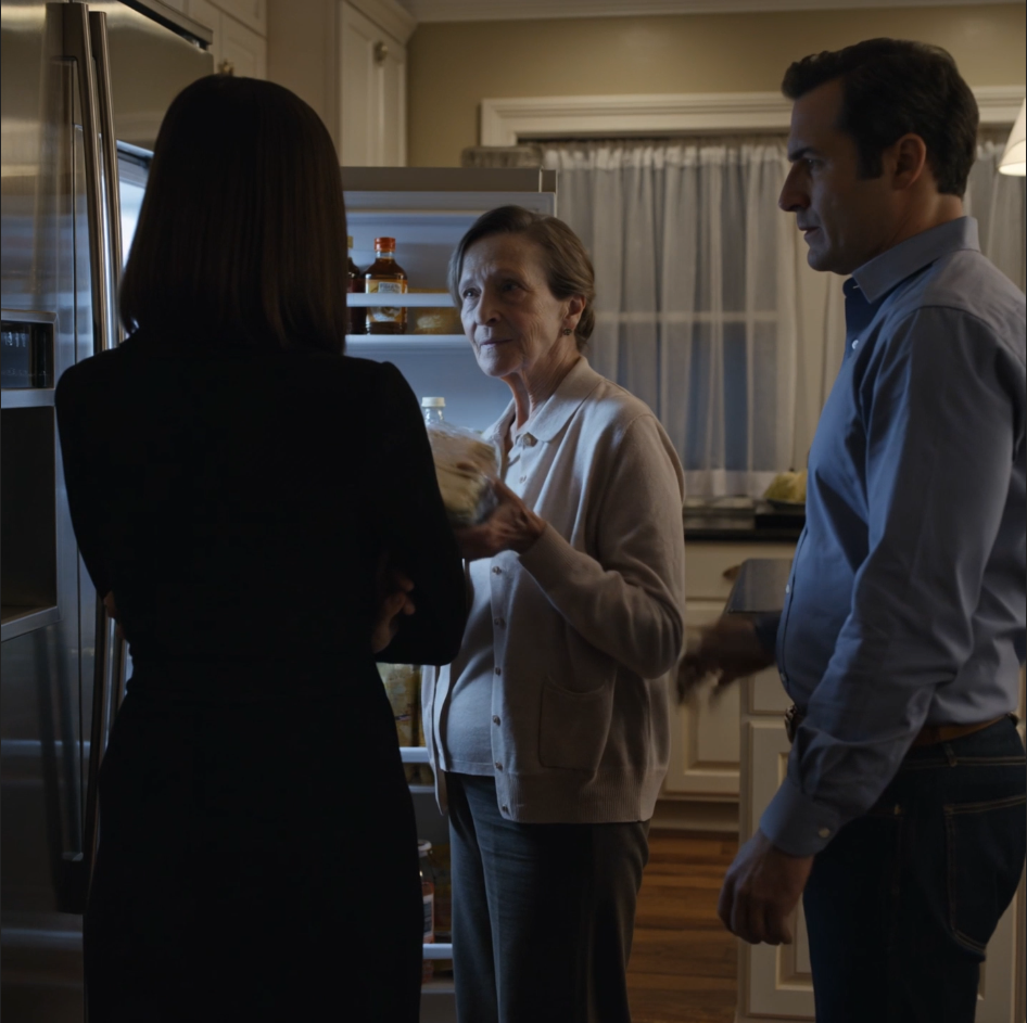 När min son gifte sig nämnde jag aldrig ranchen jag tyst ärvt. En vecka senare kom min svärdotter med en notarius och ett självsäkert leende. Hon hade inte sett DETTA DOKUMENT än