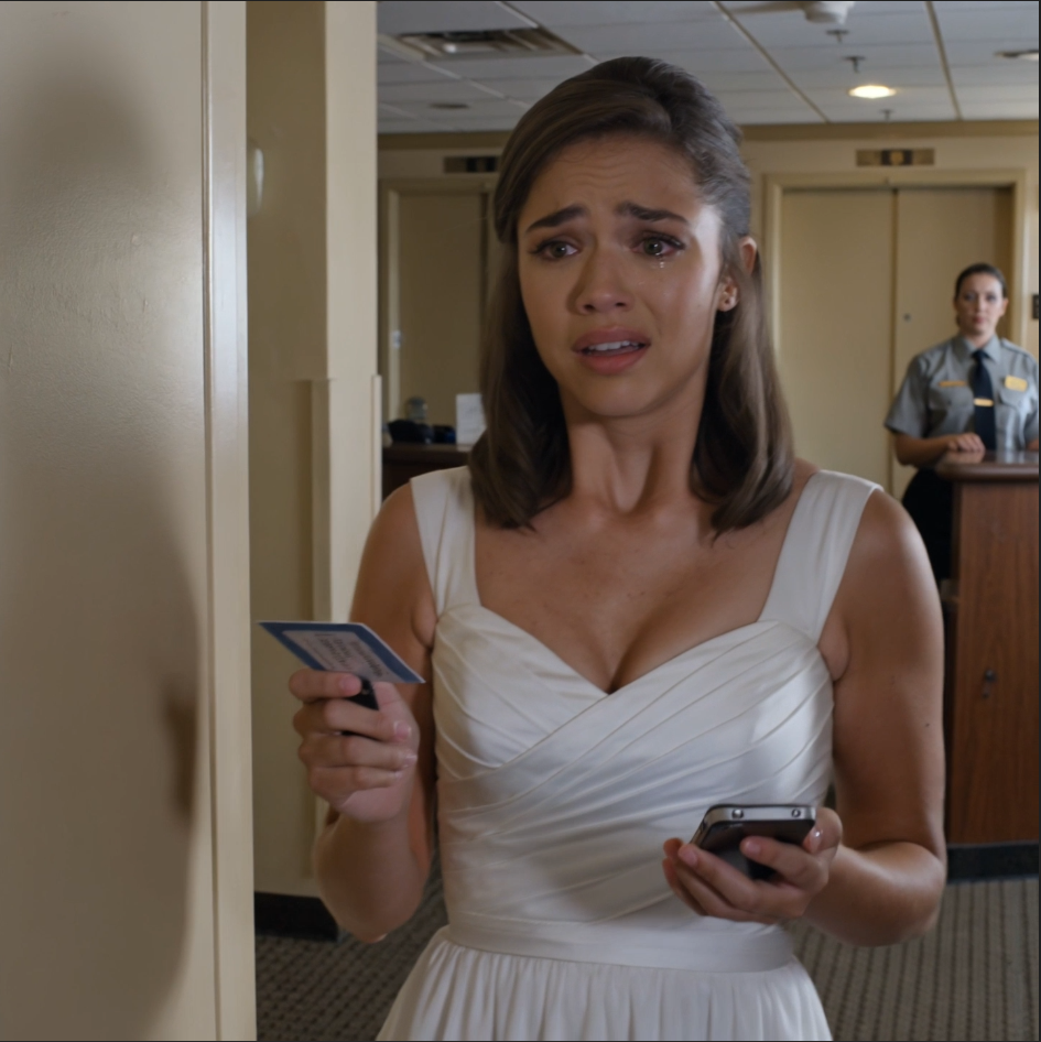 Fem år efter att hans fru hade dött, gick en man till hennes grav, hållande sin dotters hand.