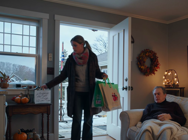 Voltei para o Dia de Ação de Graças. A Casa Estava Gelada. Uma Nota no Balcão Disse: “Fizemos um Cruzeiro. Por Favor, Cuide do Victor.”